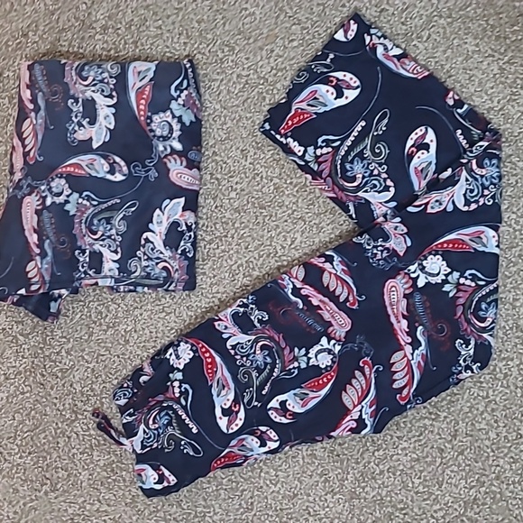 4/$25 Liz Claiborne Small BLUE pjs blanket  and top included 💙 - Picture 4 of 8